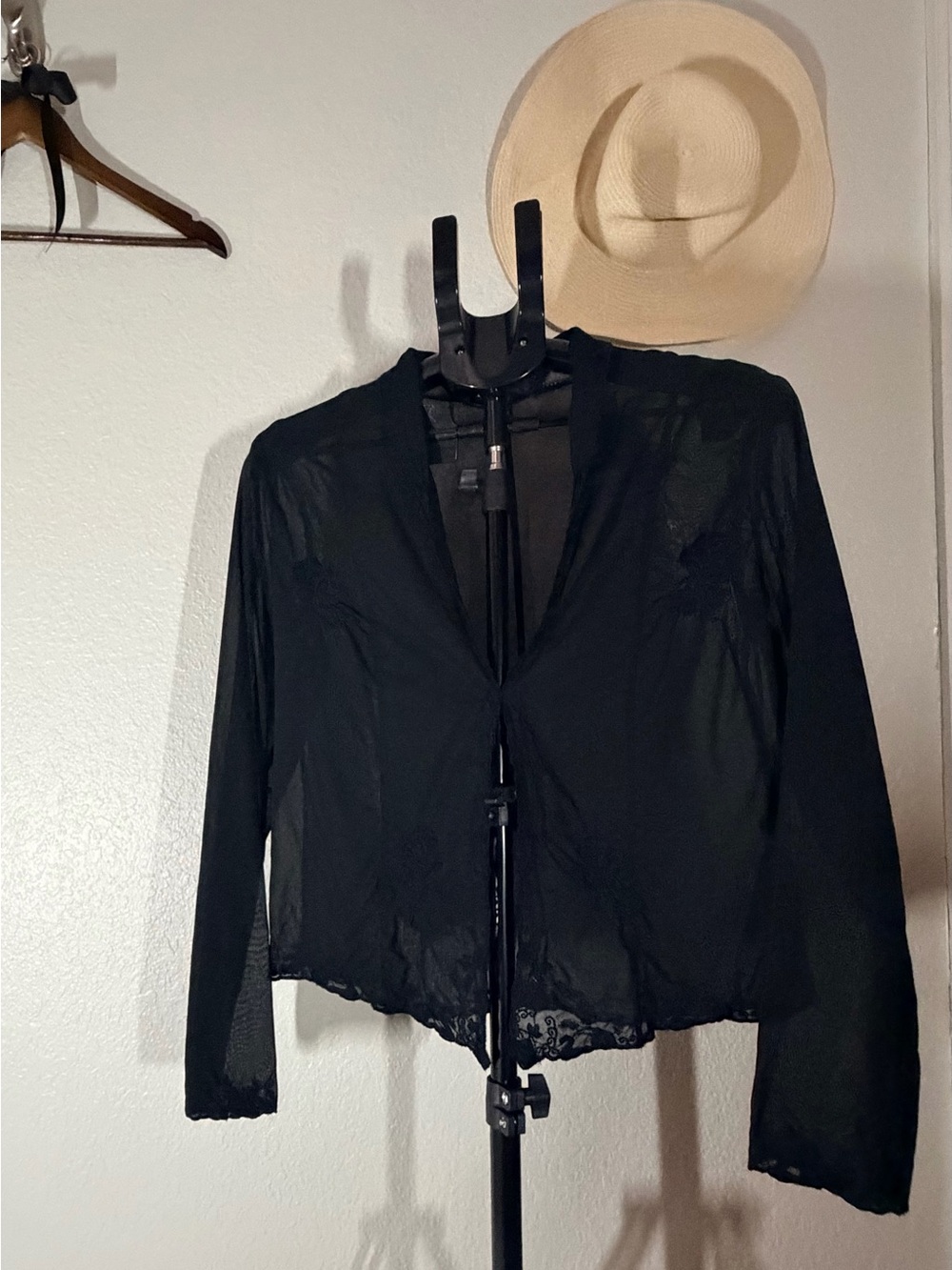 Vintage Y2K Banana Republic Black Sheer Embroidered Rose Blouse Size L
